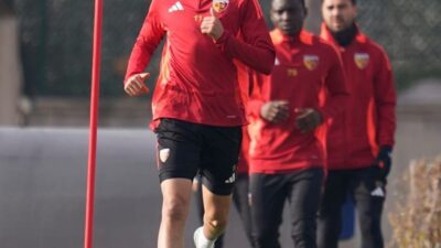 Kayserispor’da teknik heyet ve futbolcular devre arası iznine ayrıldı. Sarı