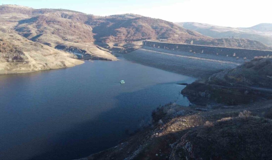 Yozgat’ta Cemil Çiçek Barajı’ndaki su seviyesi, kuraklık nedeniyle şehre su