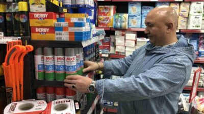 Eskişehir’de kış mevsimiyle araçların üzerinde oluşan buzlanma ve kırağı vatandaşları