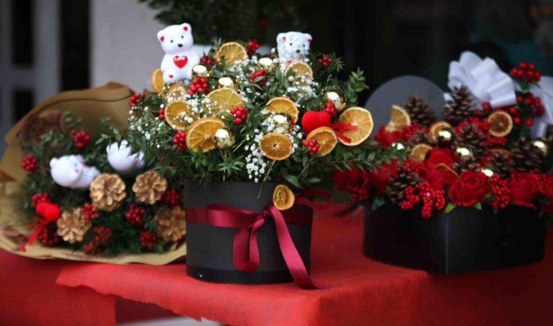 Yılbaşına günler kala Konya’da çiçekçilerde kokina hazırlığı devam ediyor. Kokina