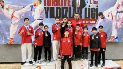 Körfez Gençlerbirliği Spor Kulübü karate takımı, Sakarya’da düzenlenen Türkiye Yıldızlar