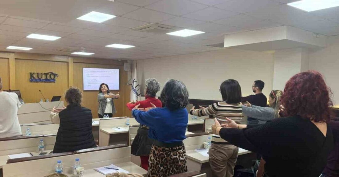 Kuşadası Ticaret Odası’nda “Müşteri ile İletişim ve Müşteri Deneyimi” başlığı