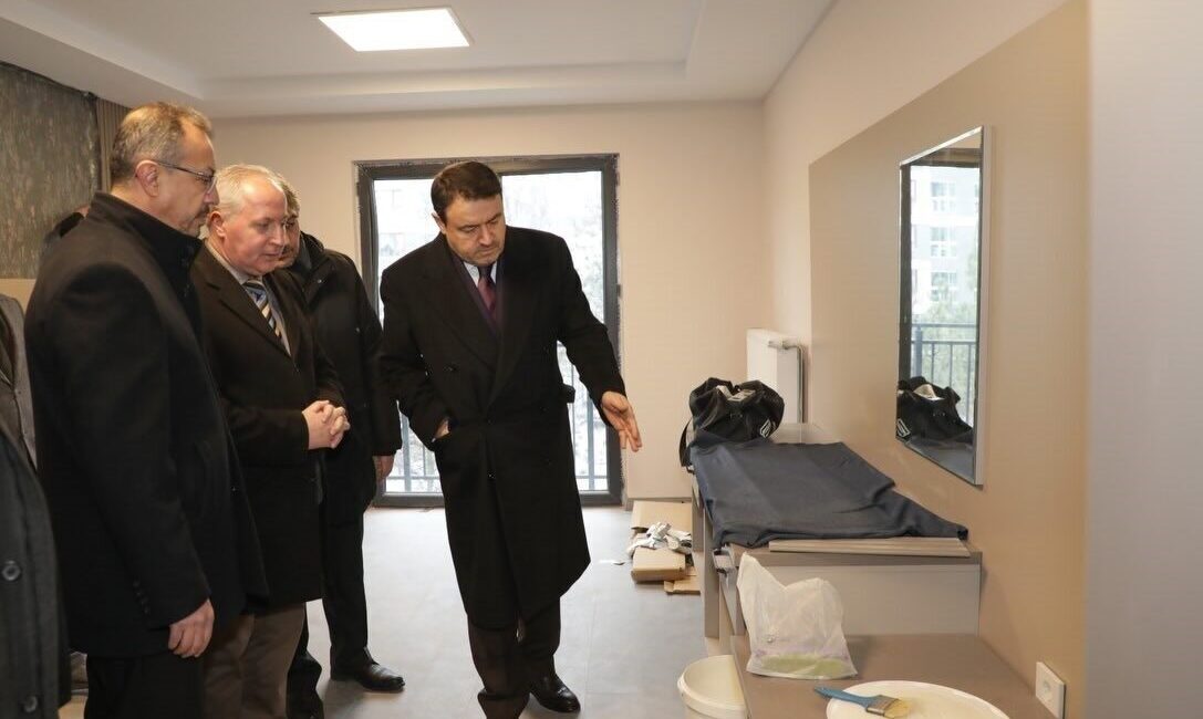 Kütahya Valisi Musa Işın, il protokolü ile birlikte yapımı devam