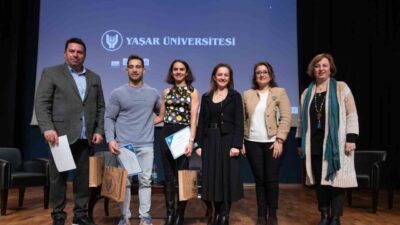 Yaşar Üniversitesi’nde düzenlenen 6. PRTalks etkinliğinde bir araya gelen dünya