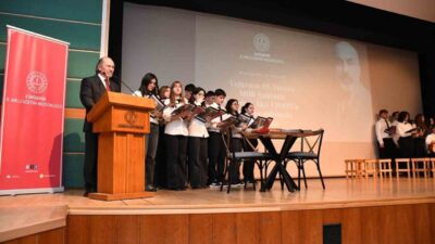 Eskişehir’de Atatürk Lisesi öğrencileri tarafından hazırlanan, ’İstiklal ve istikbal şairimiz