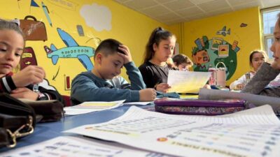 Muğla Menteşe’de faaliyet gösteren Uluslararası Gençlik Merkezi, çocukların dil gelişimine