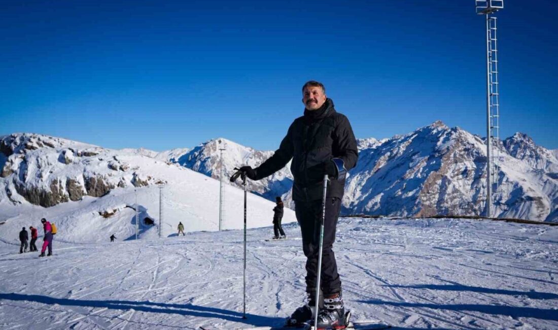 HAKKARİ (İHA) – Hakkâri’de etkili olan kar yağışının ardından Mergabütan