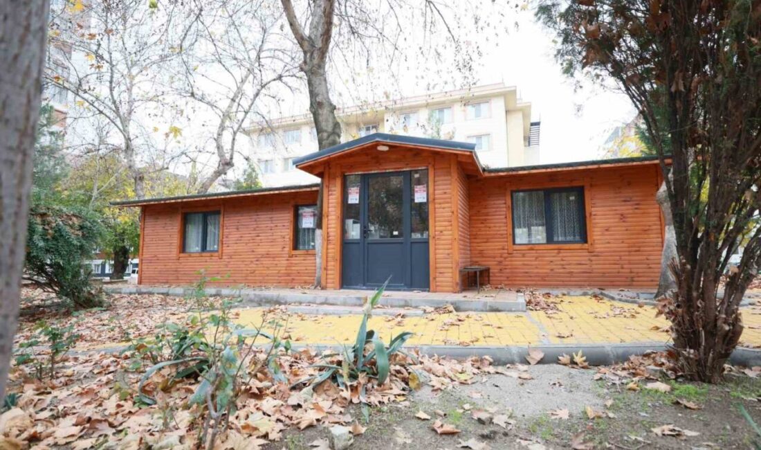 Yunusemre Belediyesi, Merkezefendi Mahallesi’nde yapımını tamamladığı Kültür ve Taziye Evi’ni