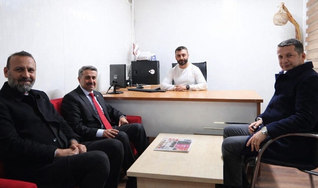 AK Parti Adıyaman Milletvekili Mustafa Alkayış, beraberindeki heyetle birlikte İhlas