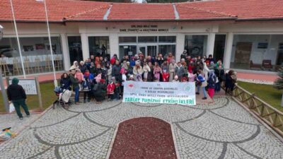 Yeni yılın son pazarında düzenlenen doğa gezisinde anaokulu öğrencileri ve