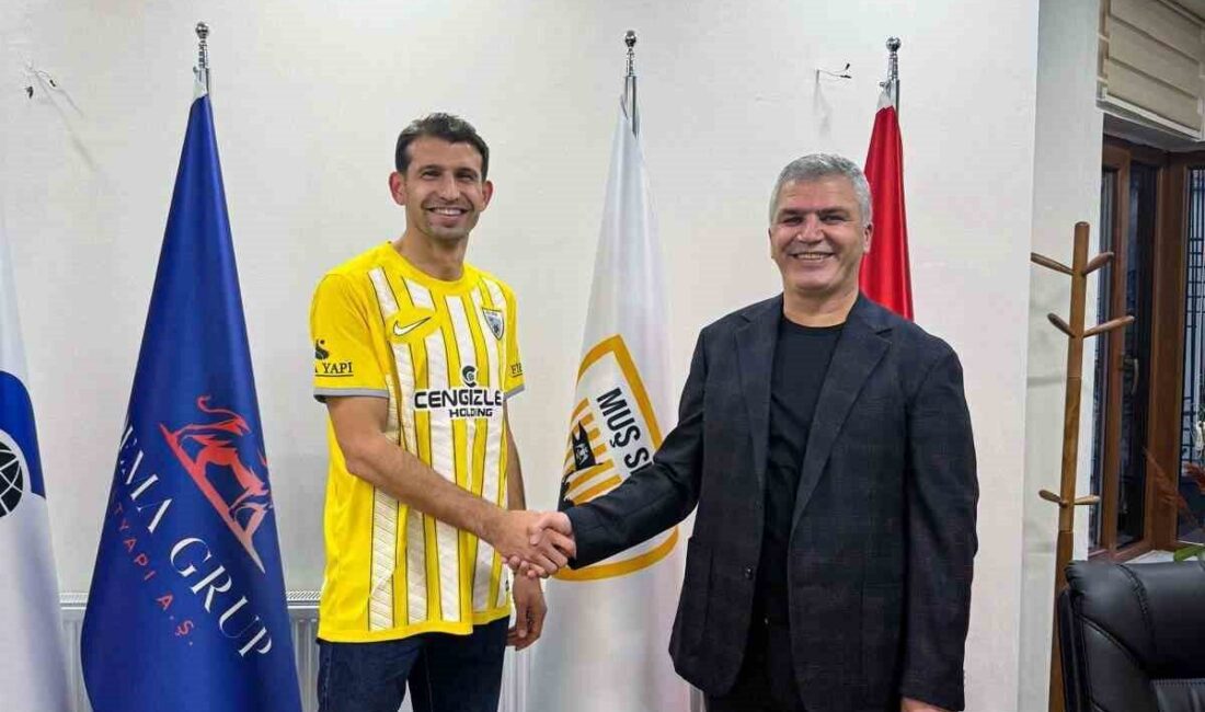 Muşspor, ligin ilk yarısında Menemen FK formasıyla 10 gole imza