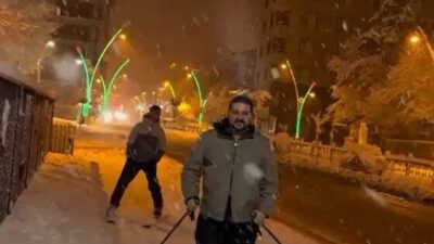 Muş’ta kar kalınlığının 30 santimetreye ulaşmasını fırsat bilen 3 arkadaş,