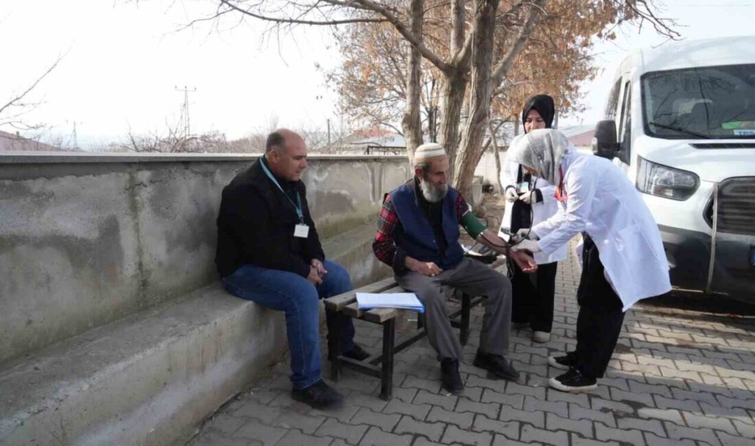 Muş İl Sağlık Müdürlüğüne bağlı ekipler, sağlık ocağı bulunmayan kırsal