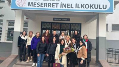 Eskişehir’de oyuncu Sanem Yeles Akpınar tarafından öğrenci velilerine yönelik, ’Buluşma