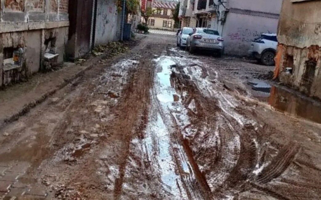 CHP Genel Başkanı Özgür Özel’in Edirne’de düzenlenen mitingde belediye hizmetlerine