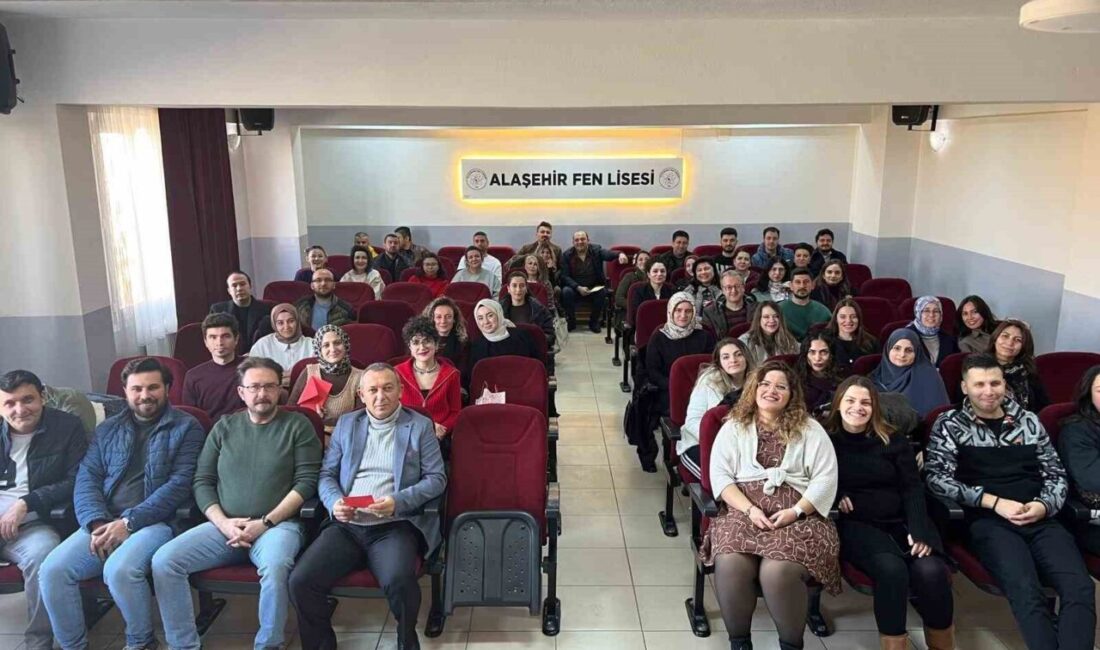 Manisa’nın Alaşehir ilçesinde düzenlenen PDR Akademi “Uzman Buluşmaları” seminer serisinin