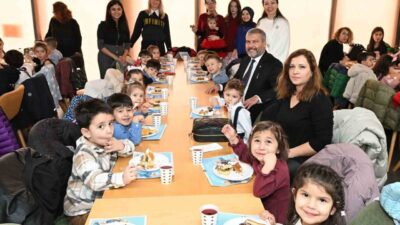 Eskişehir’de Anadolu Üniversitesi Rektörü Prof. Dr. Yusuf Adıgüzel, Kreş ve