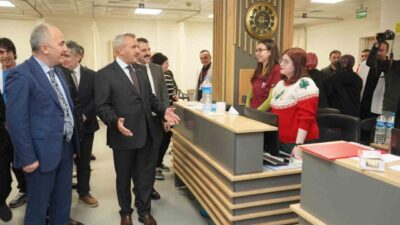 Rize Valisi İhsan Selim Baydaş ve Rize Belediye Başkanı Rahmi