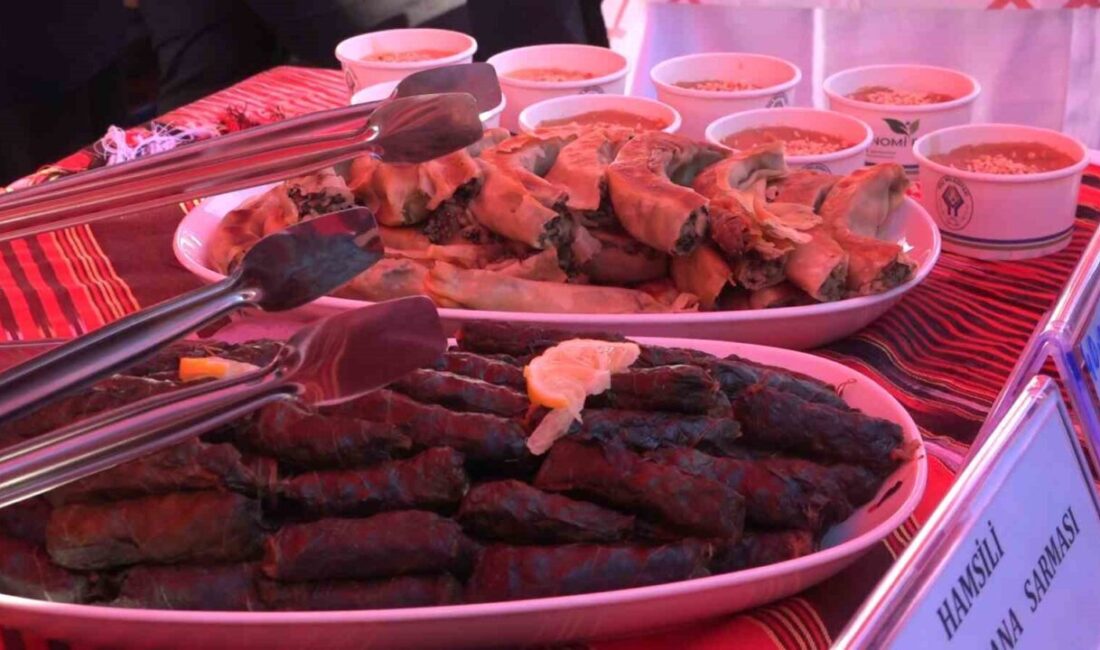 Rize’de 8. kez düzenlenen Hamsi Festivali’nde hamsi ile yapılan ürünler