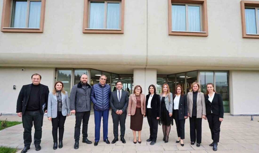 Gaziantep Büyükşehir Belediye Başkanı Fatma Şahin, üniversite öğrencilerine yönelik yeni