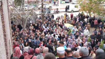 Manisa’nın Sarıgöl ilçesinde, ümre ziyareti için kutsal topraklara gidecek vatandaşlar