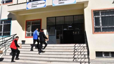 Şırnak’ın Beytüşşebap ilçesine bağlı Ayvalık ve Başaran köylerindeki okullarda şehitler