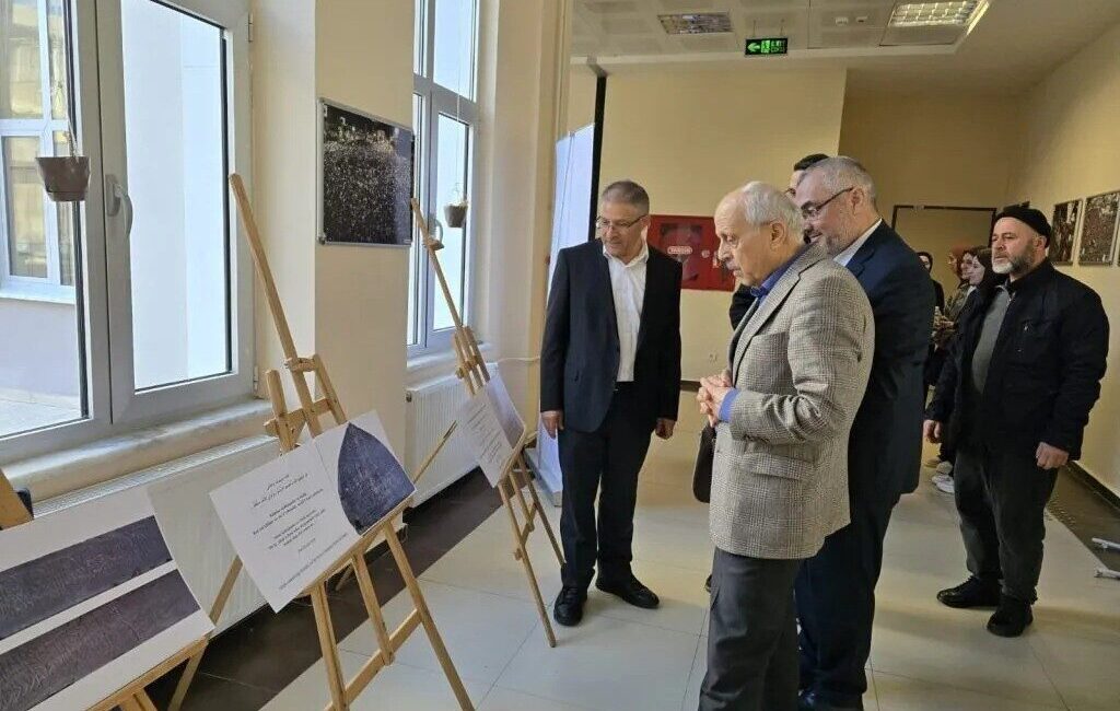 Sinop’ta açılan fotoğraf sergisiyle tarihi yapılardaki ayet ve hadisler gün