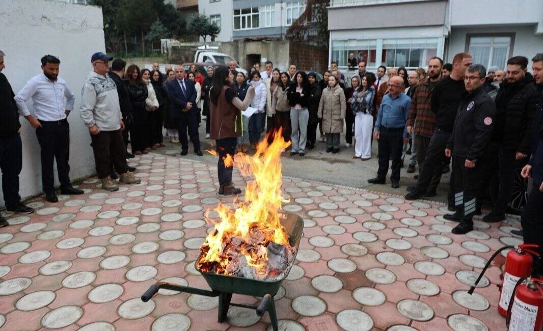 Sinop Gençlik ve Spor İl Müdürlüğü hizmet binasında gerçekleştirilen yangın