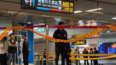 Tayvan’ın başkenti Taipei’de bir metro istasyonunda düzenlenen sis bombalı ve