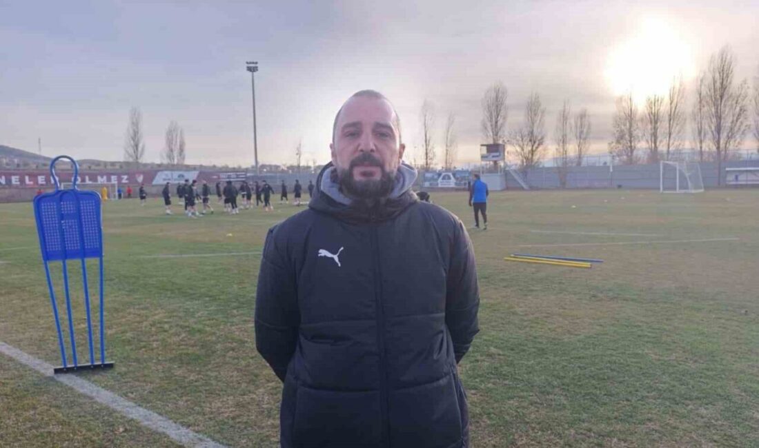 Elazığspor’un başında çıktığı 3 maçtan galibiyetle ayrılan teknik direktör Adem