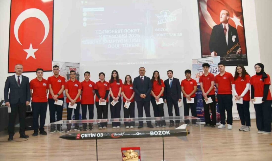 TEKNOFEST 2025 kapsamında düzenlenen Roket Yarışması’nda, Tekirdağ Seval-Ahmet Çetin Fen