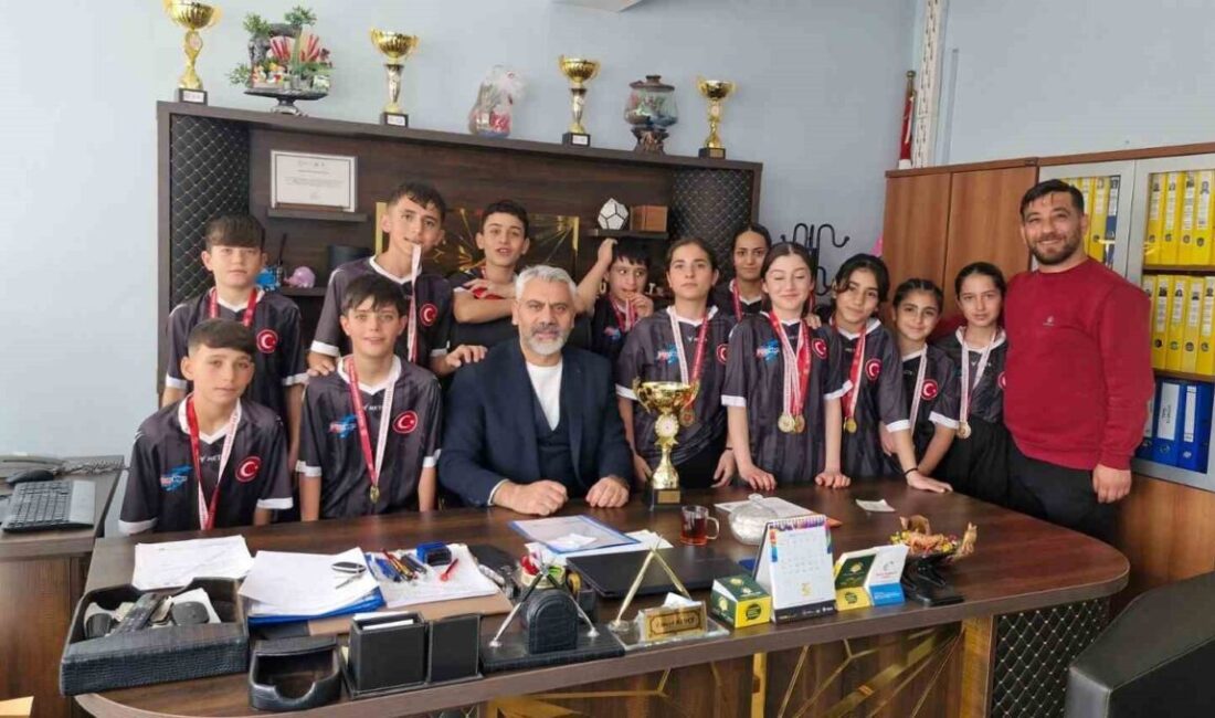 Van’ın Edremit ilçesinde eğitim faaliyetlerini sürdüren TESKOMB Süphan Ortaokulu, okul