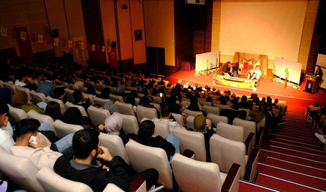 TOGÜ Eğitim Fakültesi tarafından sahnelenen “Evden İşe Gidene Kadar” adlı