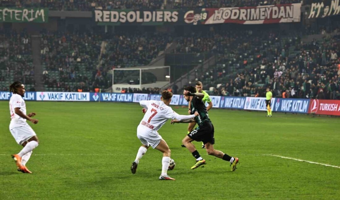 Trendyol Süper Lig’in 17. haftasında Kocaelispor, Antalyaspor’u konuk ediyor. Karşılaşmanın