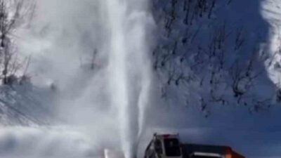 Tunceli genelinde etkili olan yoğun kar yağışı nedeniyle kapanan 135