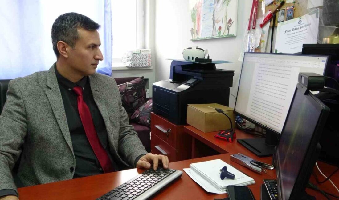 İnönü Üniversitesi Eğitim Fakültesi Öğretim Üyesi Prof. Dr. İsmail Şan,