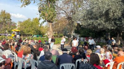 Antalya Muratpaşa Belediyesi’nin Soğuksu Yaşlı Evi’nde düzenlediği yeni yıl etkinliği,
