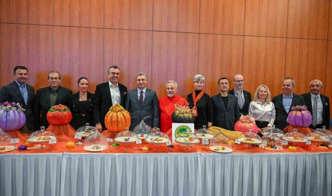 Antalya’nın bereketli topraklarında yetişen Döşemealtı Kabağı, coğrafi işaret yolunda ilk