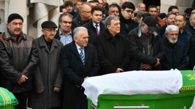 11. Cumhurbaşkanı Abdullah Gül’ün yengesi Firdes Gül hayatını kaybetti. 11.