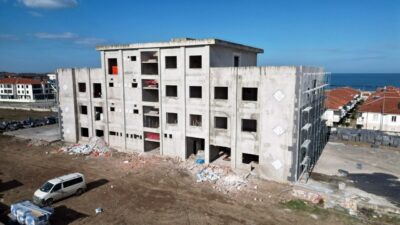 Sakarya’nın Karasu ilçesinde 2014 yılında temeli atılan ve kaba inşaat