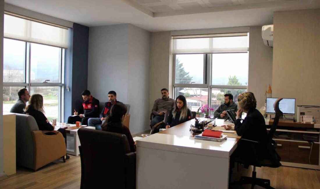 DÜZCE (İHA) – Düzce’de 112 Acil Çağrı Merkezi’nin mevcut çalışmalarını