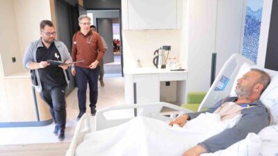 Göğüs ve sırt ağrısı şikâyetiyle hastaneye başvuran 53 yaşındaki Ali