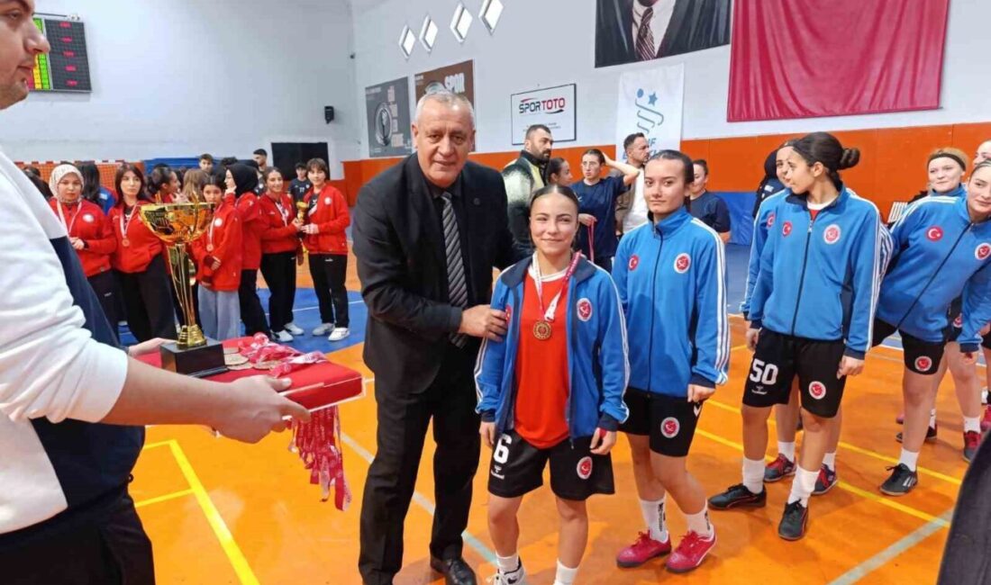 Niğde2de 2025-2026 Eğitim Öğretim Yılı Okul Sporları faaliyetleri kapsamında düzenlenen