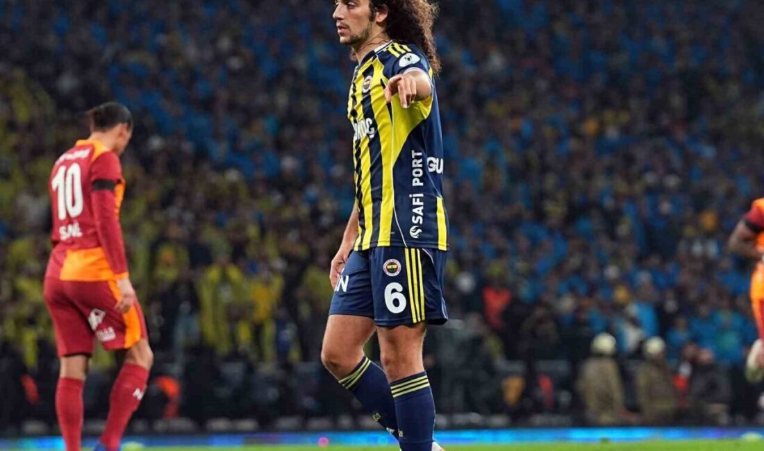 2025 Turkcell Süper Kupa final maçında Galatasaray ile Fenerbahçe, Atatürk