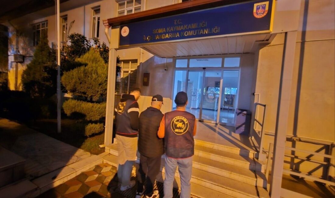 Manisa’da aranan şahısların yakalanmasına yönelik yürütülen çalışmalar kapsamında, haklarında uzun