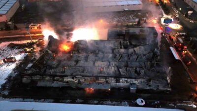 Kayseri Organize Sanayi Bölgesi’nde faaliyet gösteren mobilya fabrikasında 3 kişinin