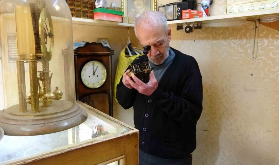 Kilis’te 41 yıldır usta olarak çalışan Ahmet Çınaroğlu, 54 yıldır