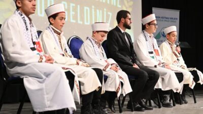 Erzurum’da örgün eğitimle birlikte hafızlık projesi uygulayan Sıddık Tivnikli Hafız