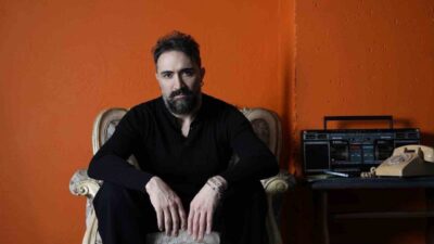 Müzisyen Selçuk Abay, ‘Eşkıya Dünyaya Hükümdar Olmaz’ adlı eseri kendine