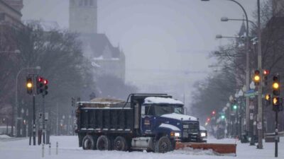 ABD’de etkili olan kar fırtınası nedeniyle 800 binden fazla kişi